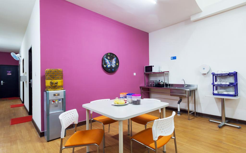Cx Hostel Kuta Raya Eksteriør bilde