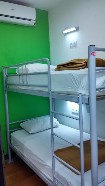 Cx Hostel Kuta Raya Eksteriør bilde