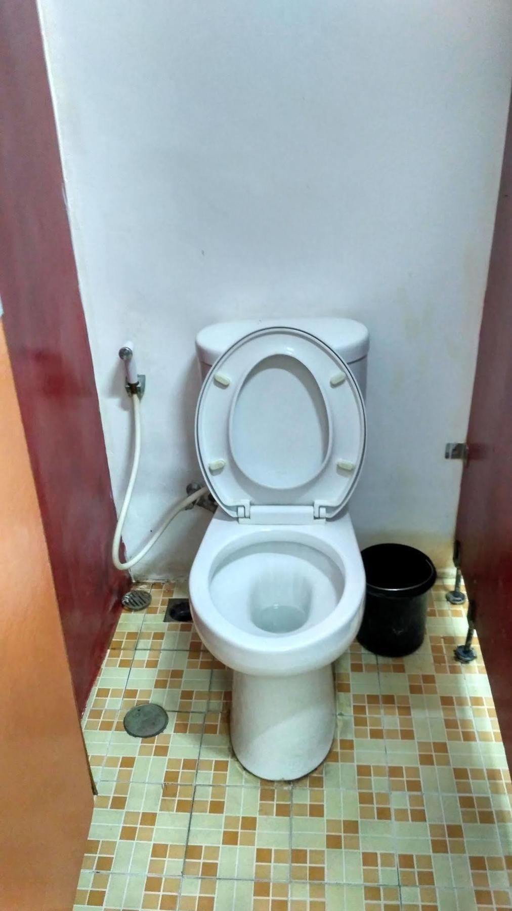 Cx Hostel Kuta Raya Eksteriør bilde