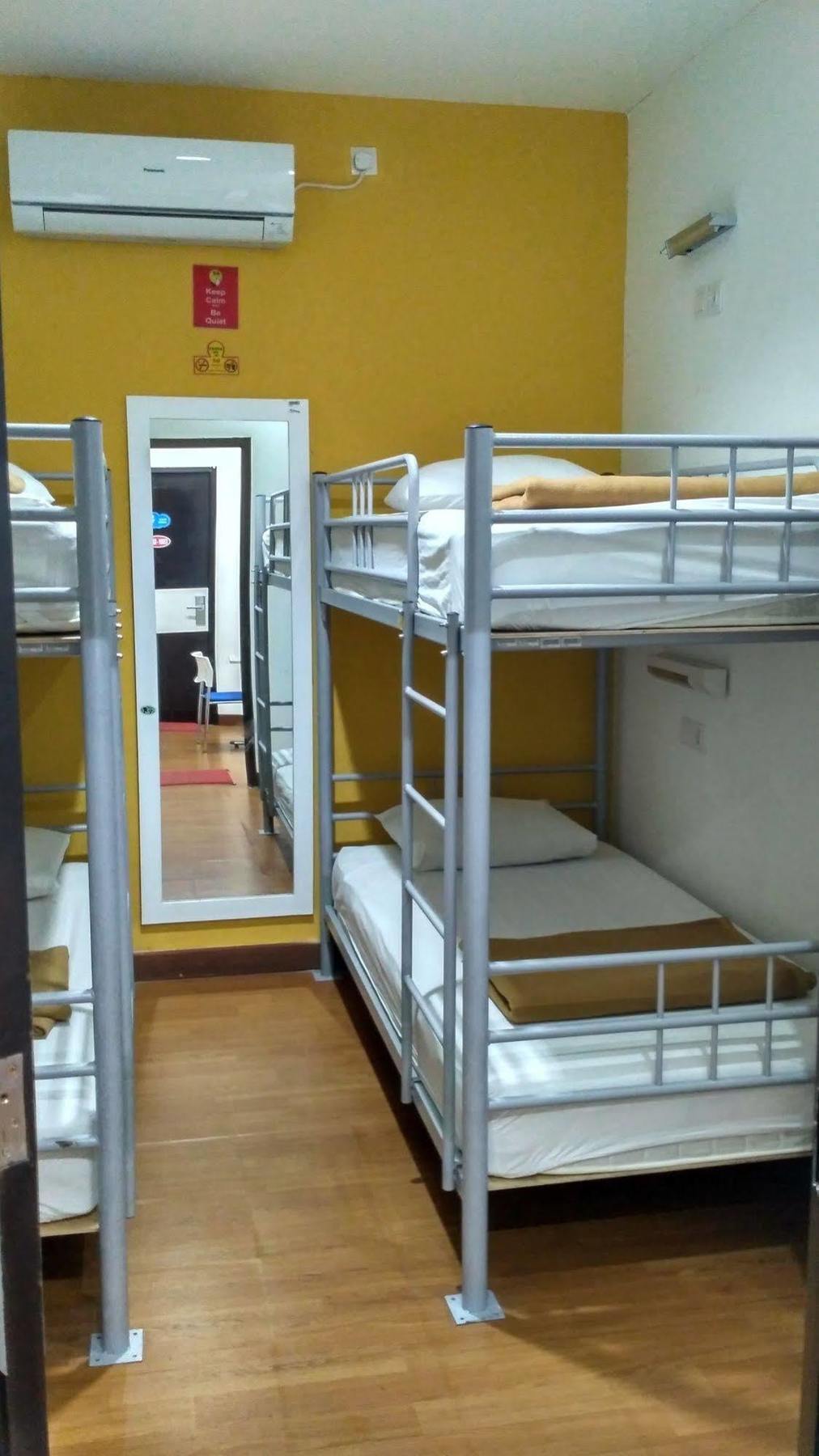 Cx Hostel Kuta Raya Eksteriør bilde